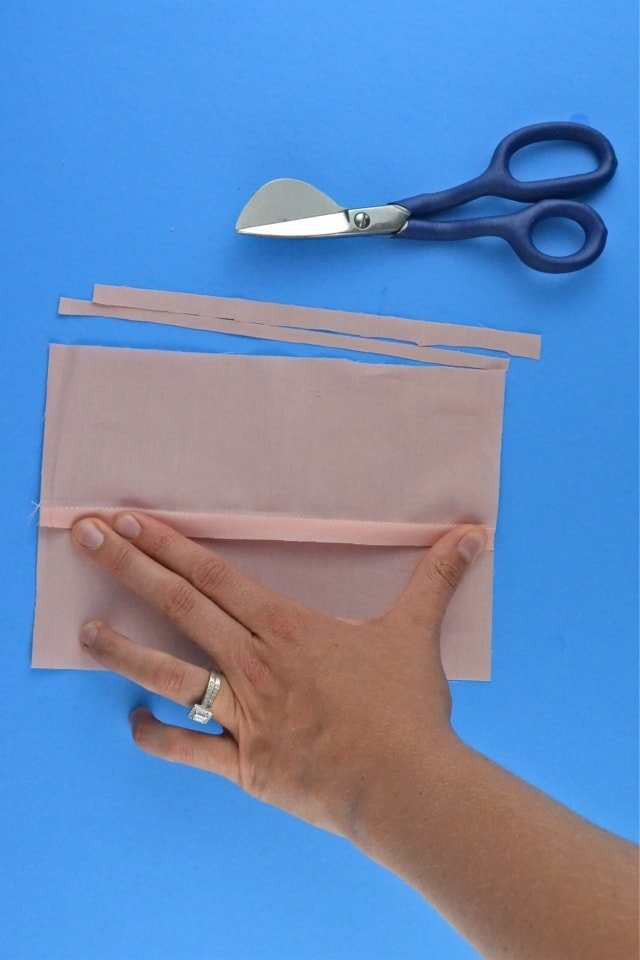 How to Grade Seams: Trimming vs Grading // heatherhandmade.com