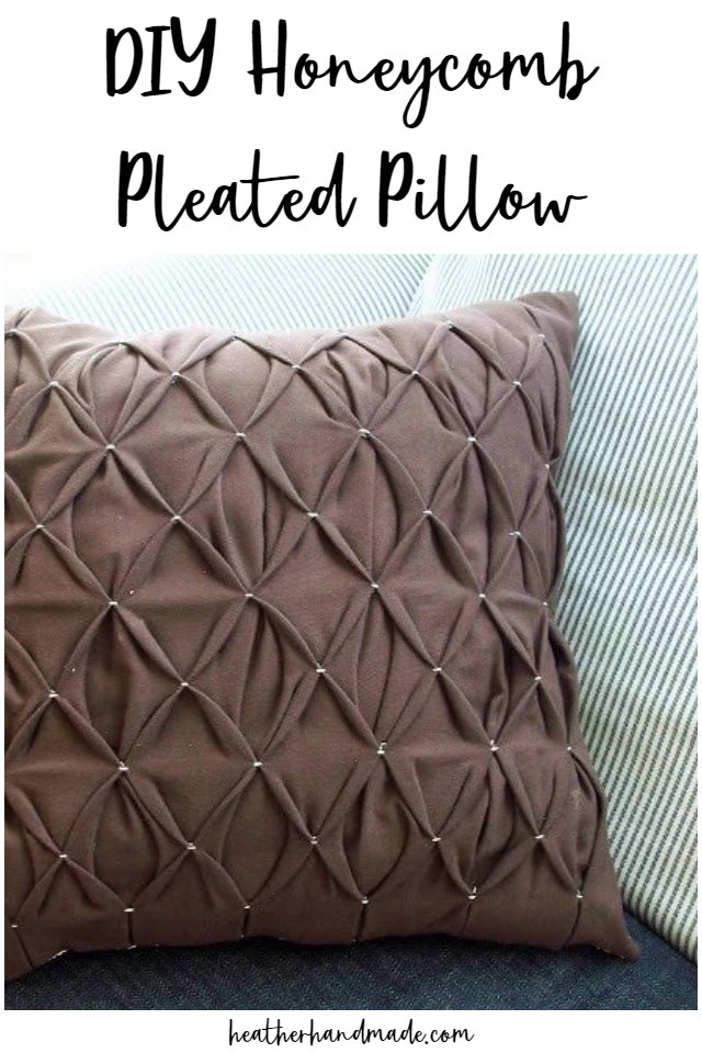 DIY Honeycomb Pleated Pillow