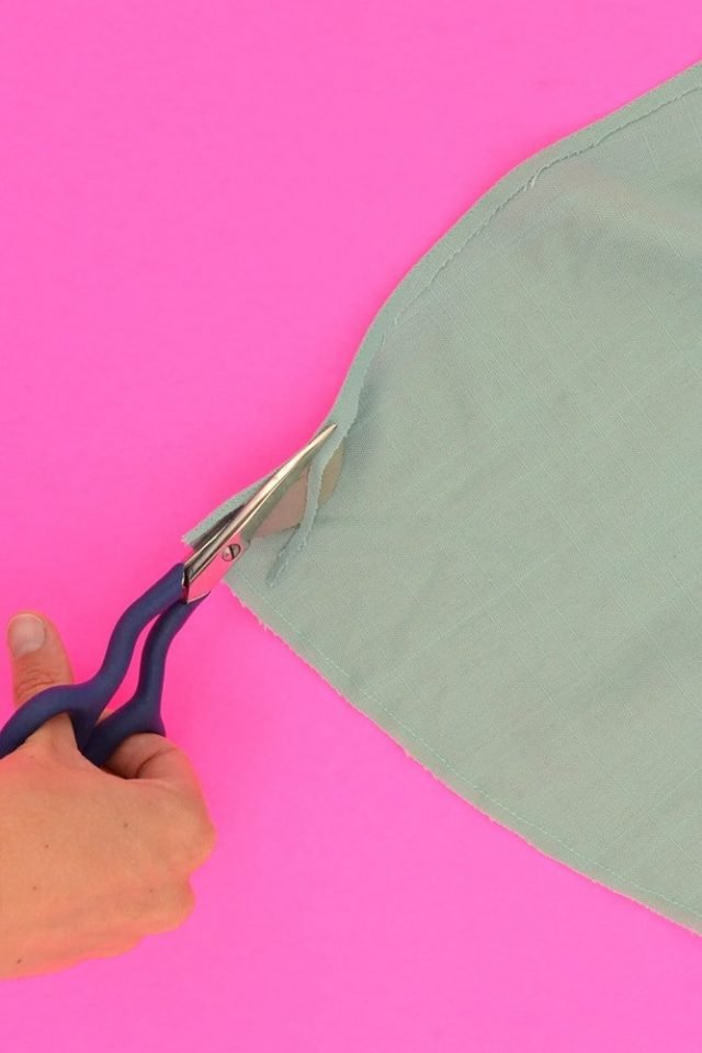 sew a rolled hem