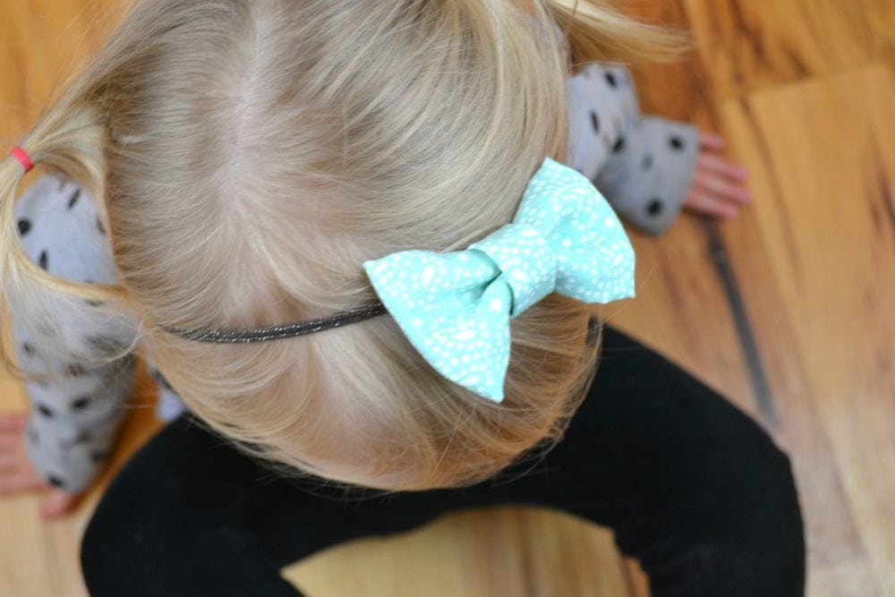 TUTORIAL: Simple Baby Headbands // Sewn and No-Sew