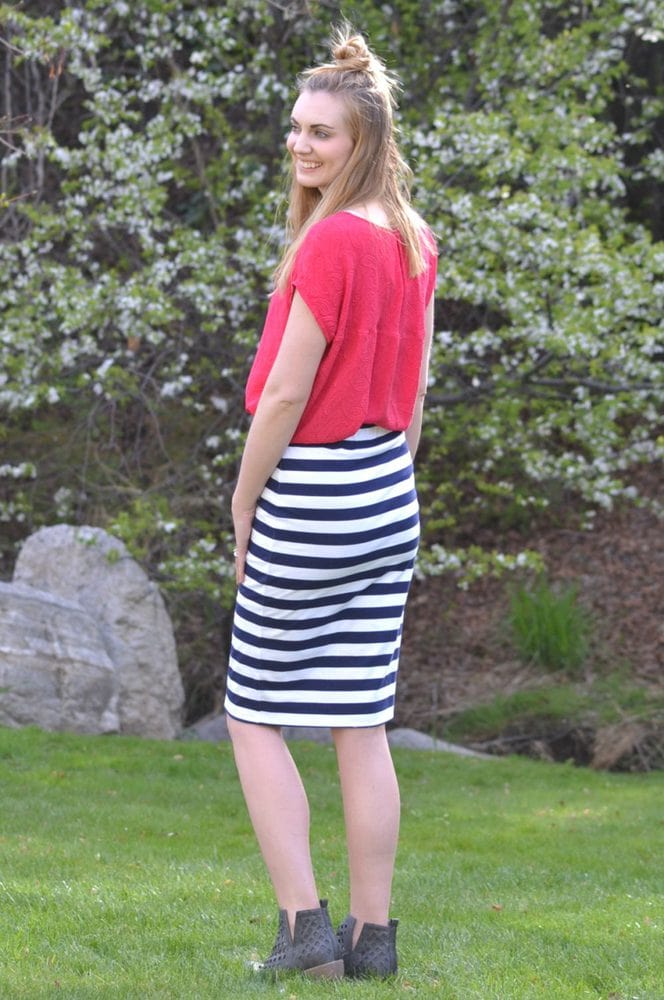 Free Pencil Skirt Pattern with No Hem // heatherhandmade.com