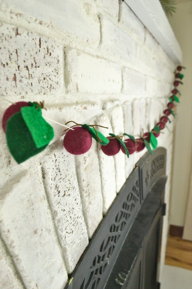 Apple Garland Tutorial // heatherhandmade.com