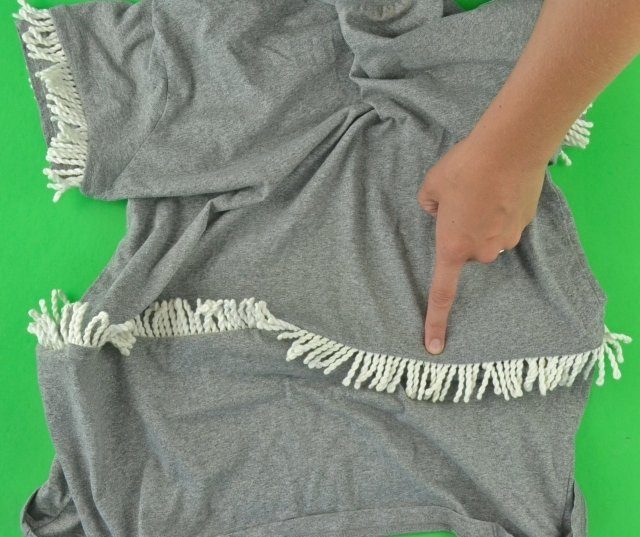 Fringe Tee Refashion Tutorial // heatherhandmade.com