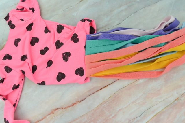 How to Make a Rainbow Unicorn Costume // heatherhandmade.com