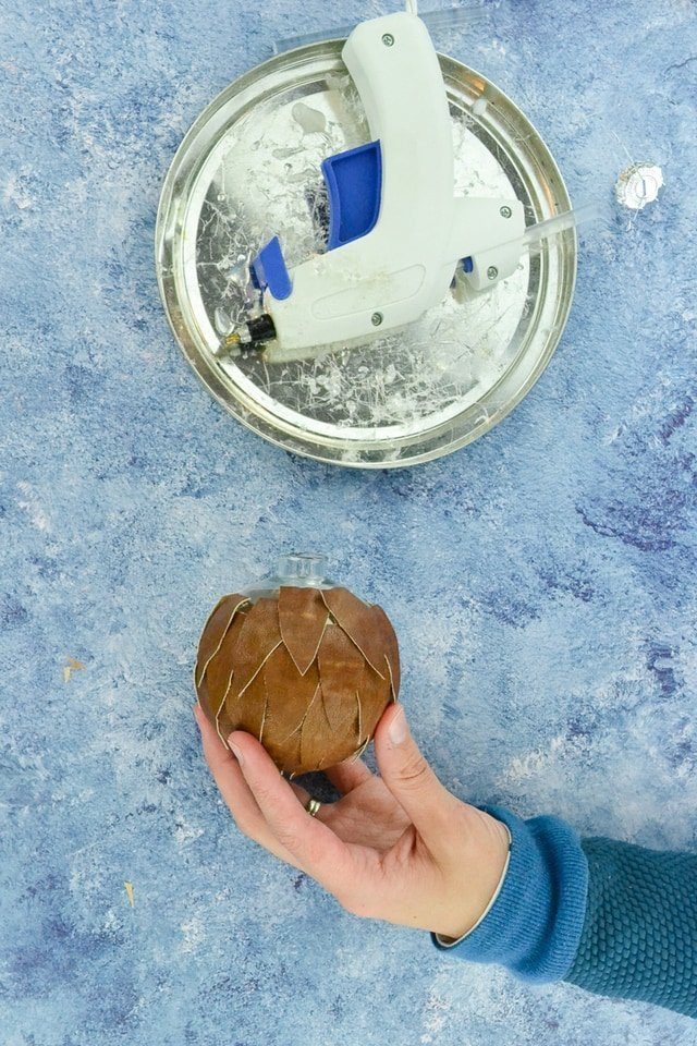 DIY Leather Ornament Tutorial // heatherhandmade.com