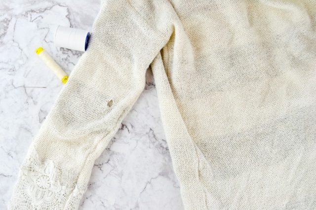 How to Fix a Hole in a Sweater // heatherhandmade.com