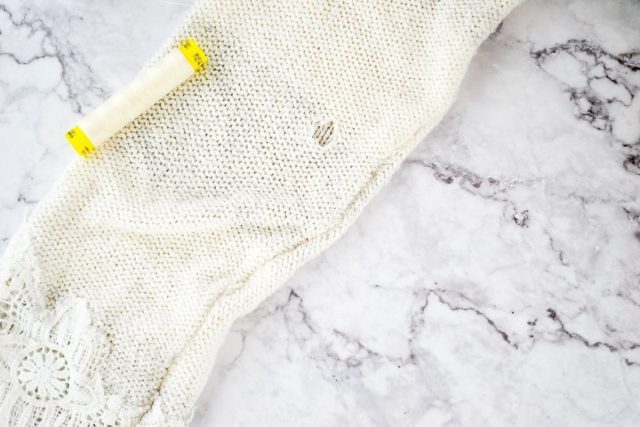 How to Fix a Hole in a Sweater // heatherhandmade.com