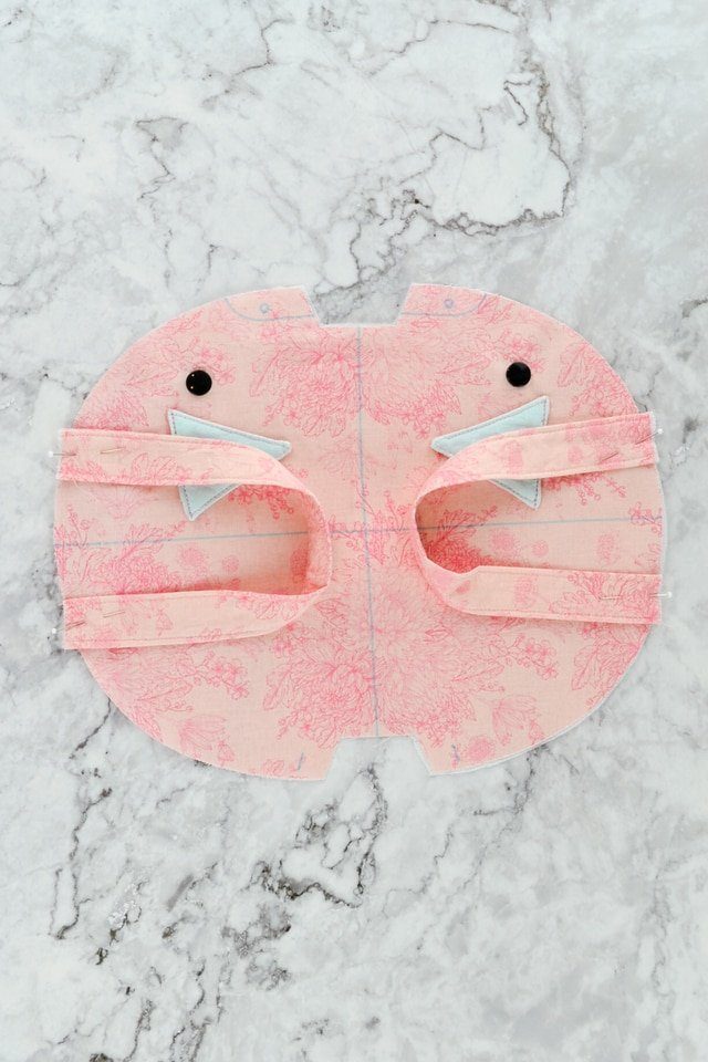 DIY Cat Purse with the Cricut Maker // heatherhandmade.com