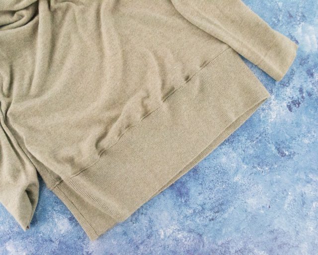 How to Shorten a Sweater // heatherhandmade.com