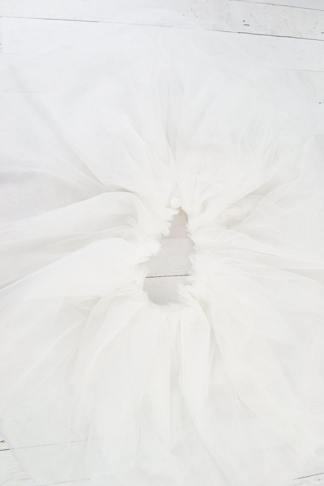 gather tulle tail fabric
