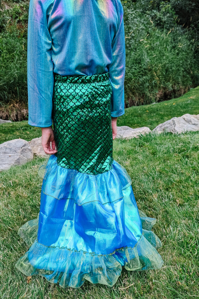 make mermaid skirt costume