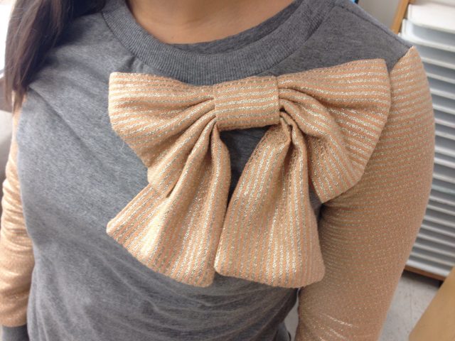 bow sweater hack sewign tutorial