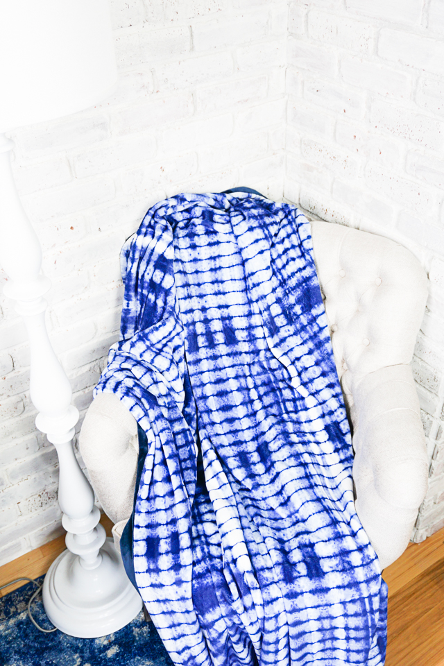 how to make a diy minky blanket