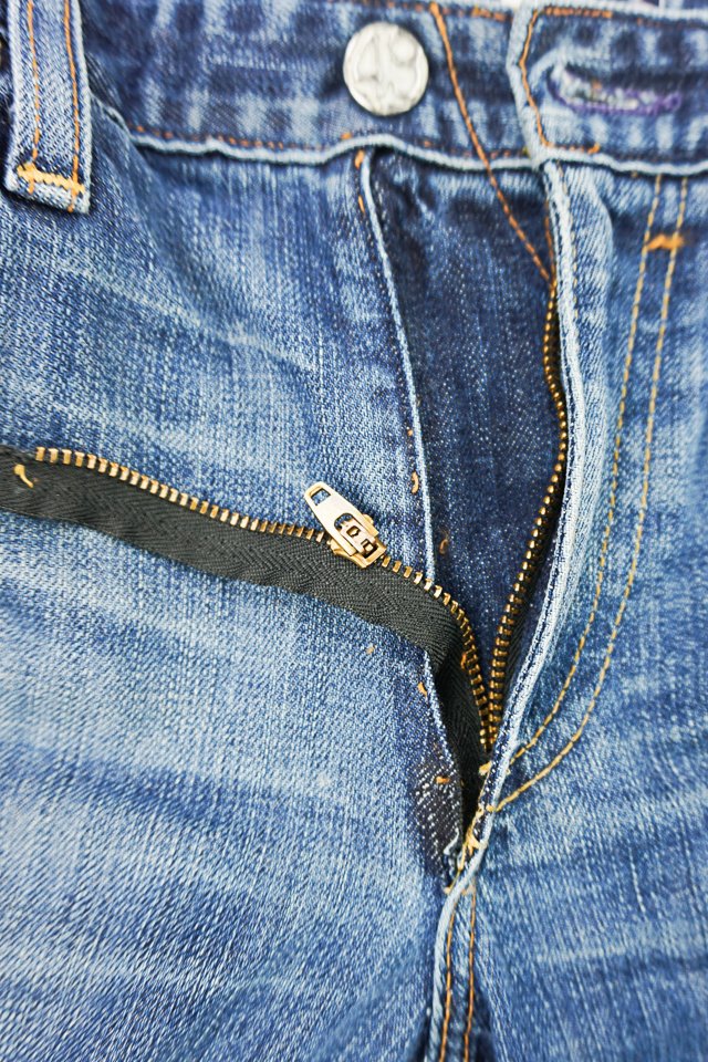 How to fix a zipper on jeans? : r/howto