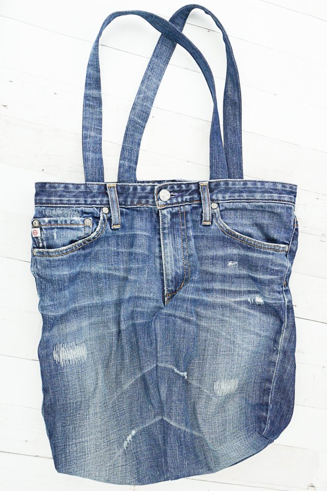 how to upcycle jeans into a tote bag