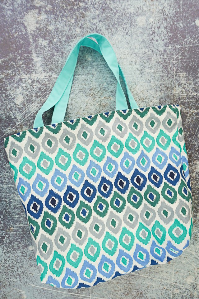 DIY Tote Bag with Fold Up Pocket