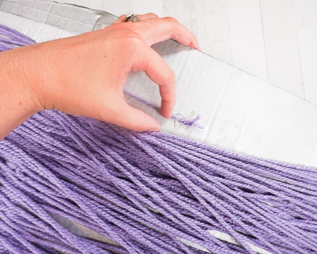 when end glue yarn to box