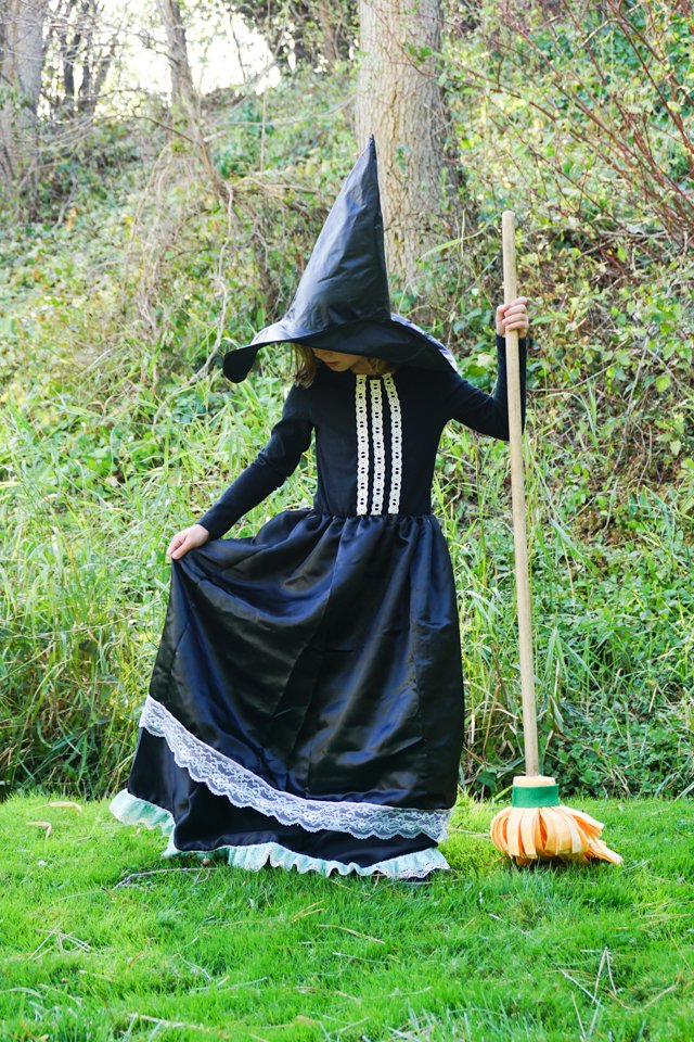 diy witch broom