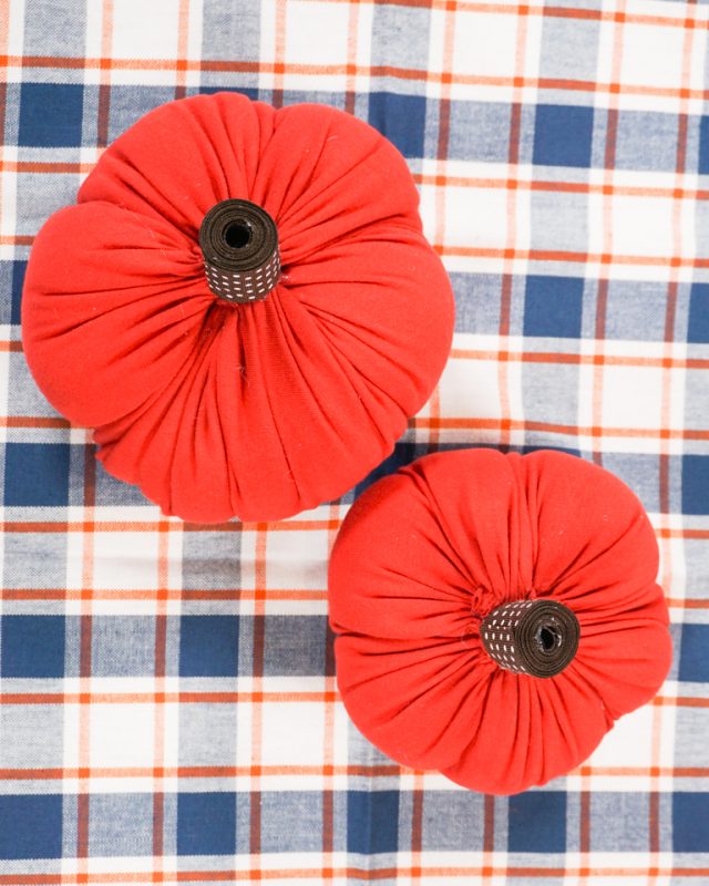 easy diy fabric pumpkins