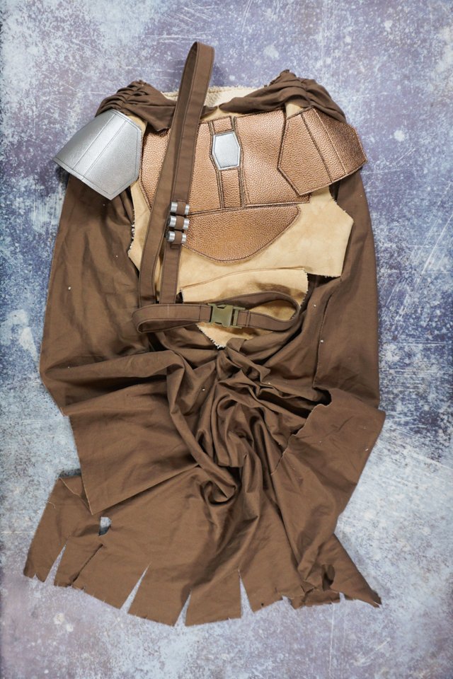 mandalorian chest armor, belt, and cape