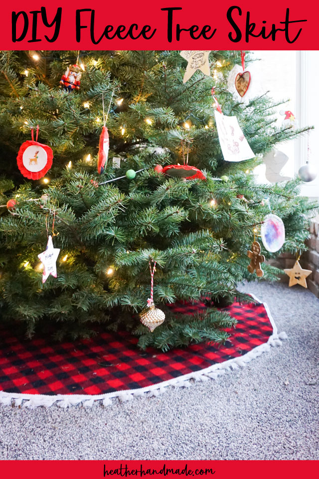 DIY Fleece Tree Skirt