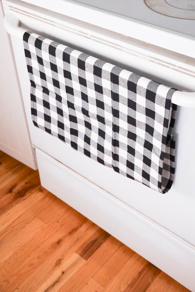 How to Make Hanging Kitchen Towels