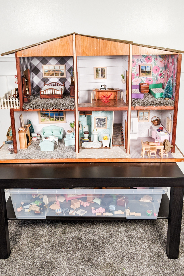 diy redo dollhouse