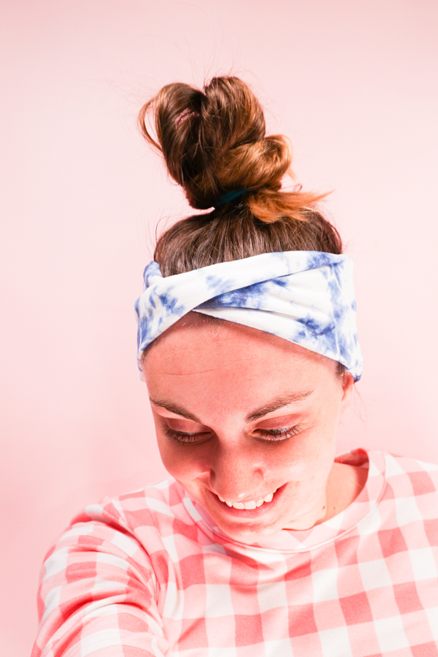 How to Sew a Twisted Headband: Two Ways