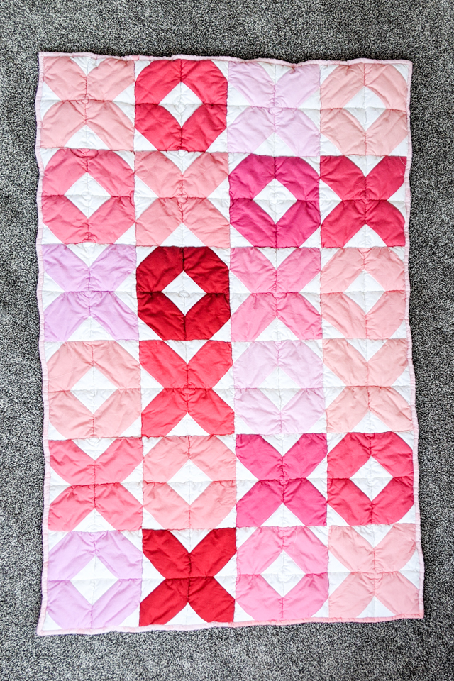 xoxo valentine quilt