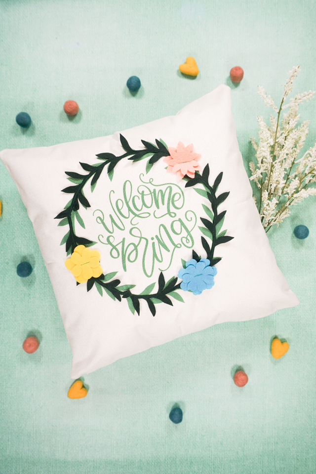 diy spring pillow with cricut