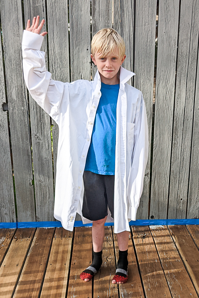 DIY Lab Coat for Kids from a Men's Shirt