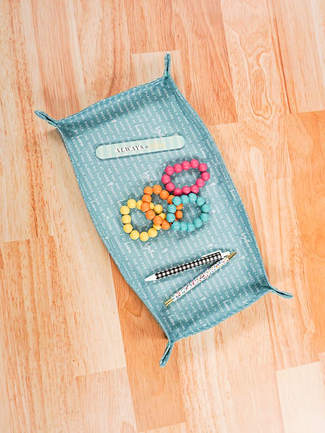 How to Make a DIY Fabric Tray