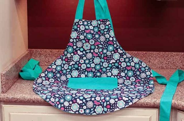 how to sew and apron with free printable apron pattern