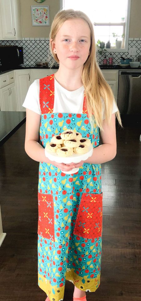 cross back apron tutorial
