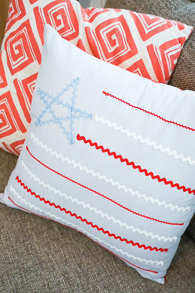 DIY 4th of July Pillow Ric Rac Stars and Stripes Heather Handmade