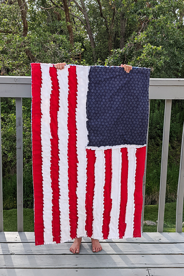 How to Make a Flag Rag Quilt