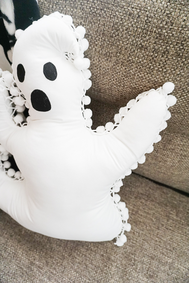 DIY Ghost Pillow with Free Pattern