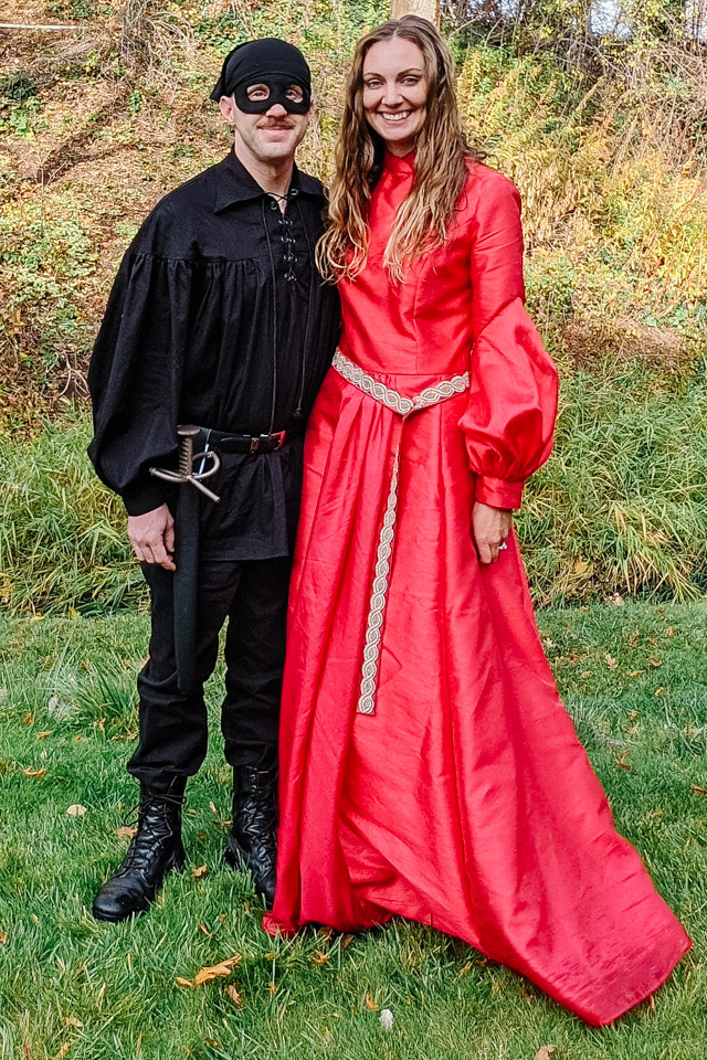 DIY Westley and Buttercup Costume