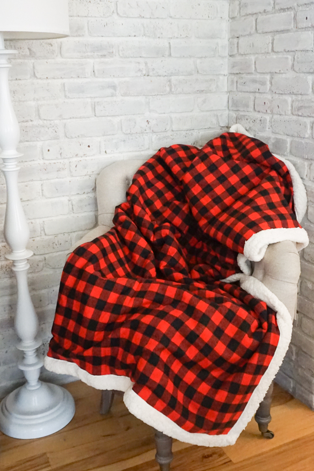 DIY Flannel and Sherpa Blanket