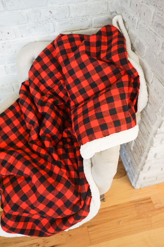 DIY Flannel and Sherpa Blanket