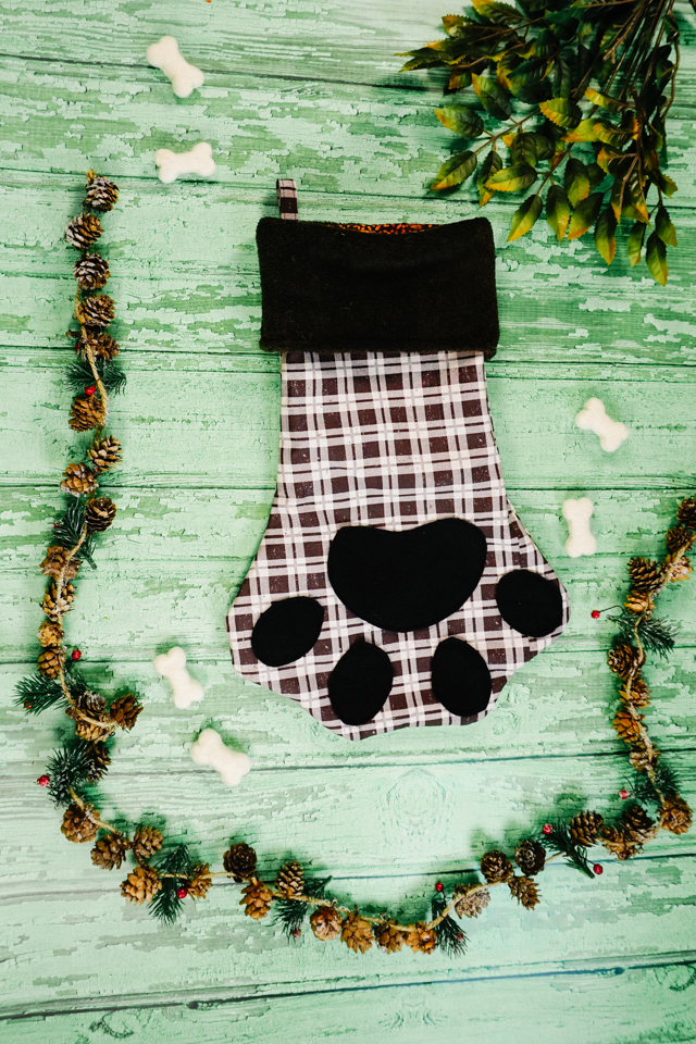 free dog paw christmas stocking