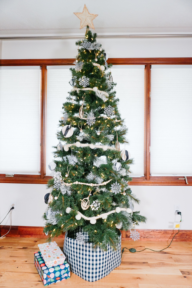 diy tree collar christmas