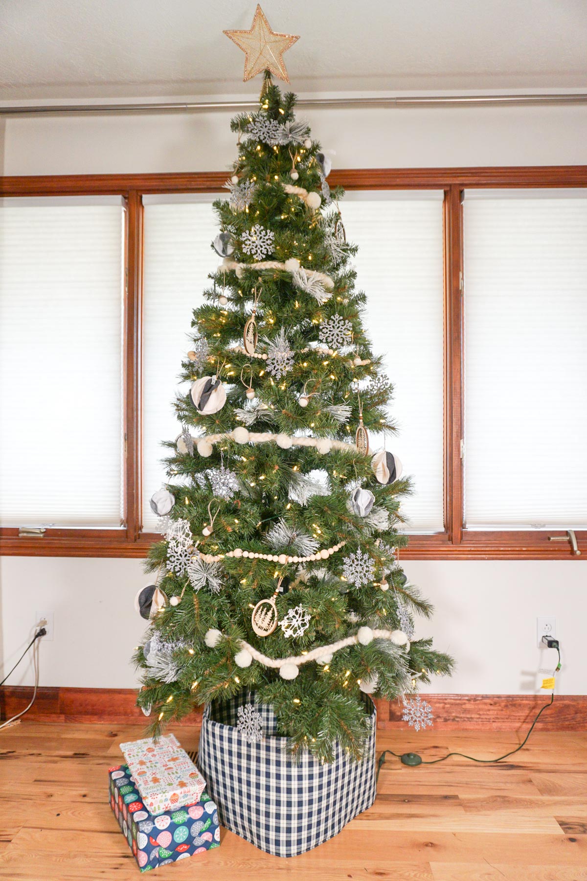 diy tree collar christmas