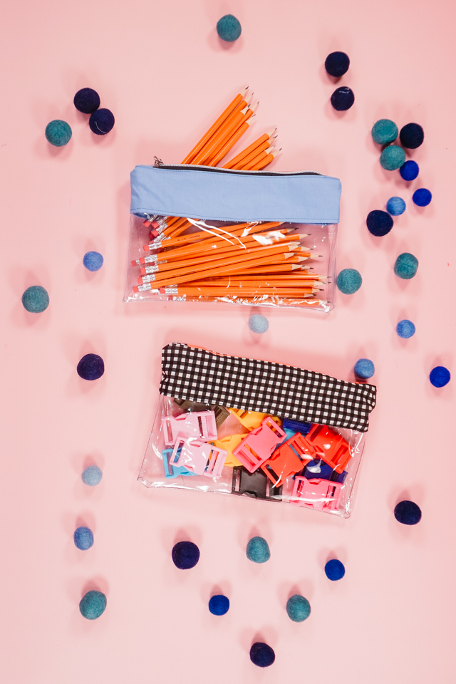 Sew a Clear Vinyl Zipper Pouch