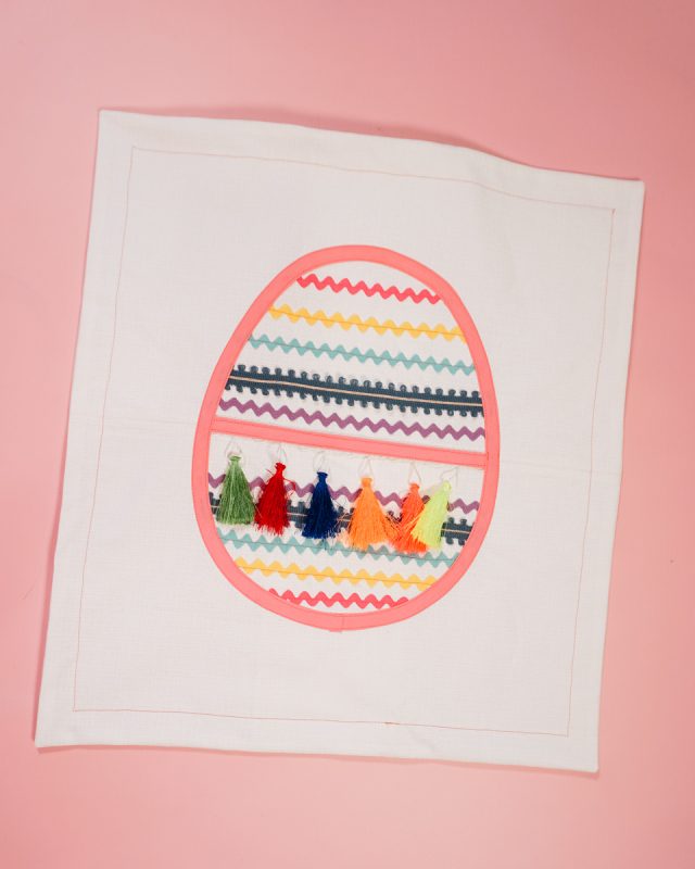 make egg design into a pillow cover