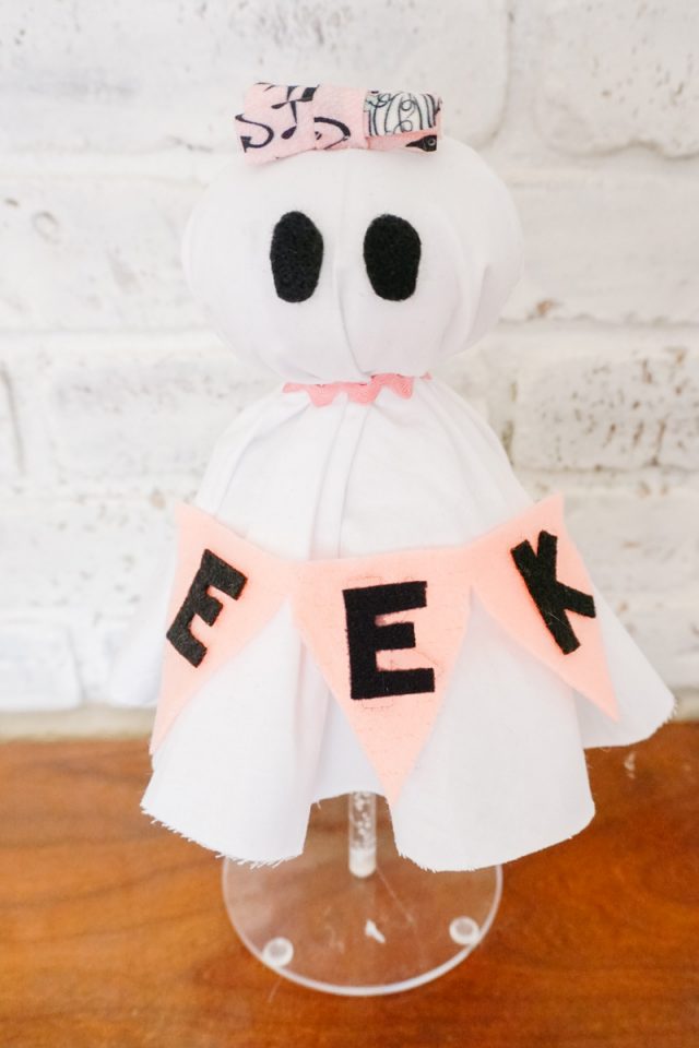 DIY Cute Ghost Decoration