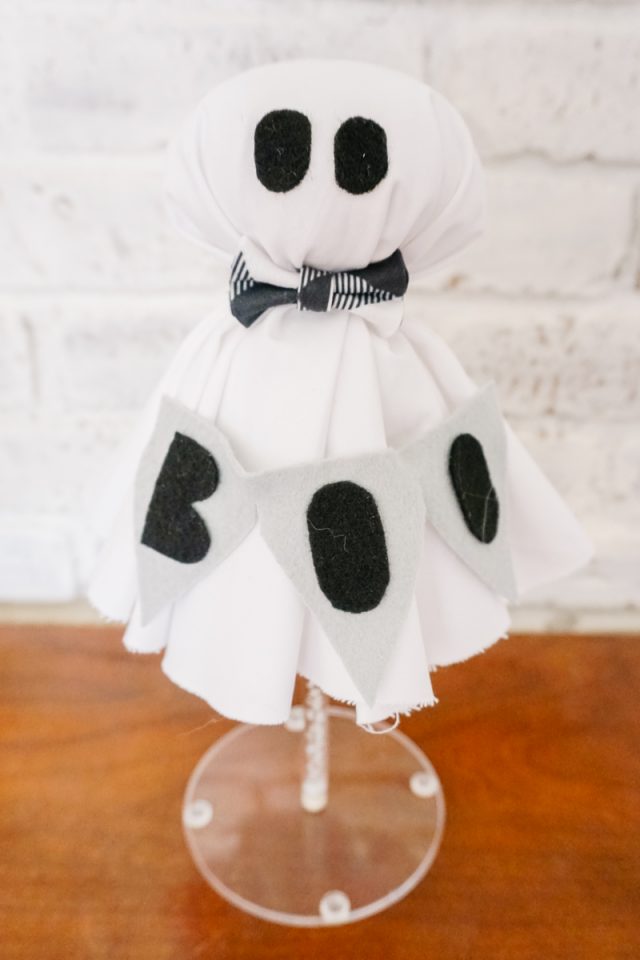 DIY Cute Ghost Decoration