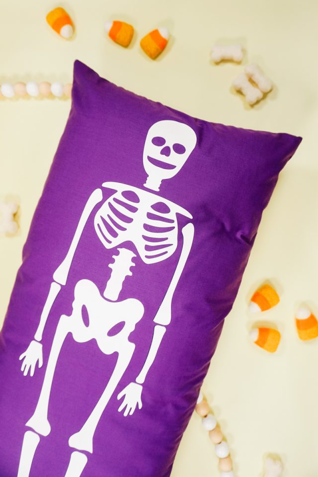DIY Skeleton Pillow