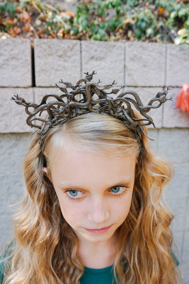 DIY Medusa Costume snake crown detail