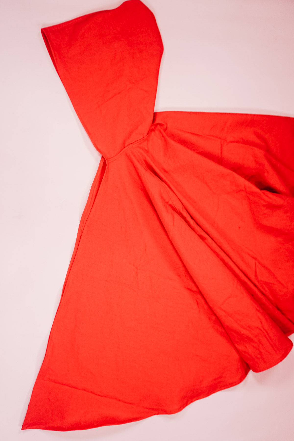 hem the front edge and bottom edge